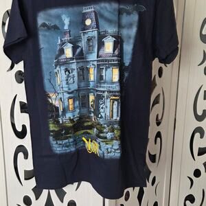 I Spy Haunted House Graphic T Shirt Ripple Junction Adult Medium NWT Scholastic